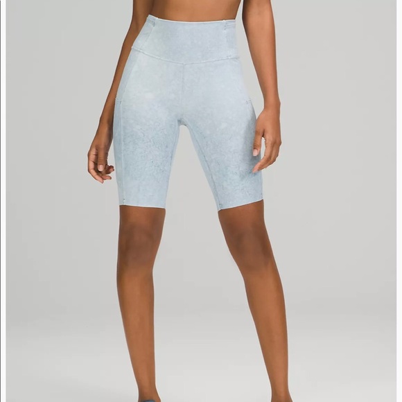 Fast and Free High-Rise Short 10" Size 6 NWT - Picture 2 of 4